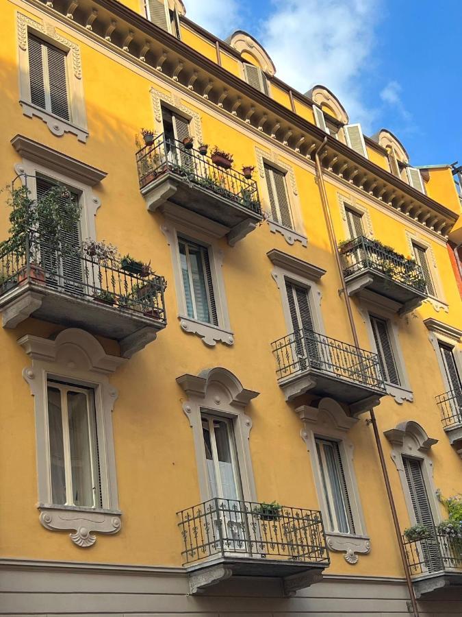 Appartamento Su Cortile Magico Турин Екстер'єр фото